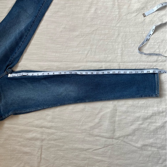 Madewell 10" High-Rise Skinny Jeans, Size 26, Smithley Wash - Picture 11 of 12